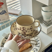 Suomiškas keramikinis puodelio ir lėkštės rinkinys su retro gėlėmis Popietės arbatos kavos puodelis Namų pieno pusryčių puodeliai Tinkamos šventinės dovanos