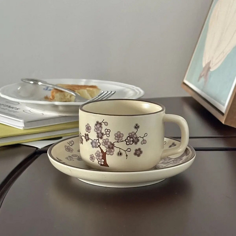 Suomiškas keramikinis puodelio ir lėkštės rinkinys su retro gėlėmis Popietės arbatos kavos puodelis Namų pieno pusryčių puodeliai Tinkamos šventinės dovanos