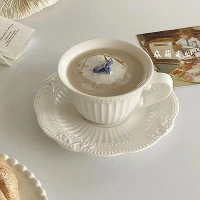 Καθαρό λευκό κεραμικό ανάγλυφο φλιτζάνι καφέ σε κούπα υψηλής ομορφιάς ευρωπαϊκό απογευματινό φλιτζάνι τσαγιού επιτραπέζια σκεύη