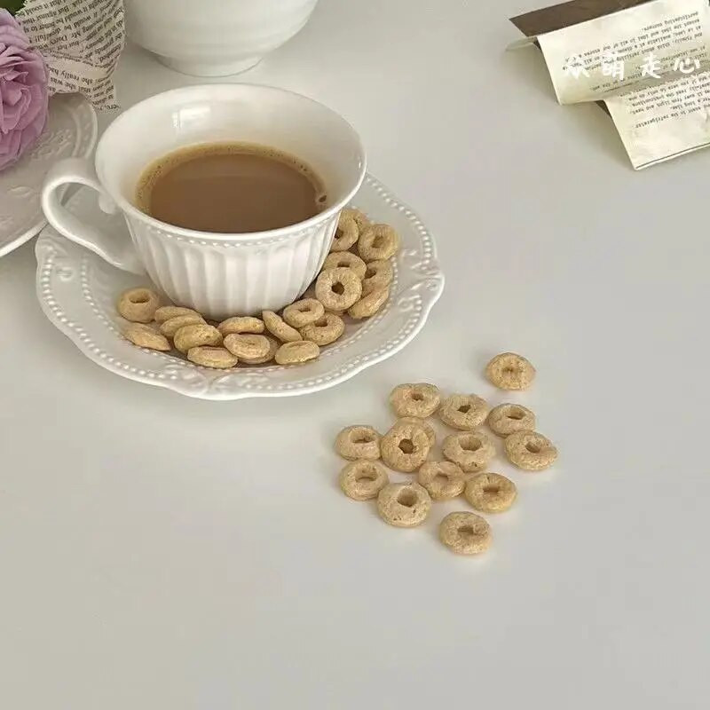 Чисто бяла керамична релефна чаша за кафе ins high beauty чаша Европейска чаша за следобеден чай чиния Сервиз