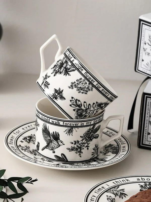 Керамични чаши Чаши за кафе Черни ръчно рисувани цветя Птица Керамична чаша за кафе и комплект чинийки Домашно парти Чай Мляко Чаши Кухненски прибори
