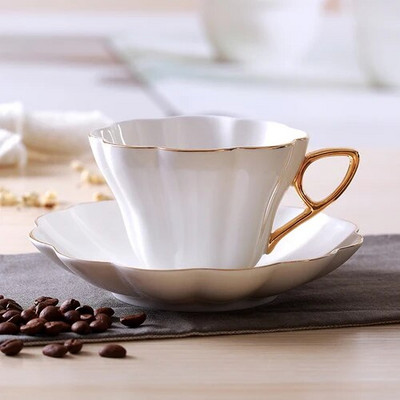 Bone China popietės arbatos puodelis Aukštos klasės auksu dažytos britiškos juodosios arbatos kavos puodeliai ir lėkštės 180 ml keraminiai espreso puodeliai