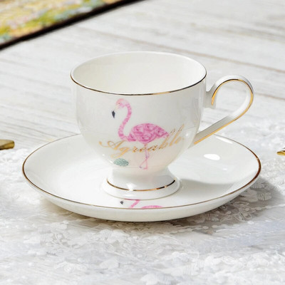 Skandináv stílusú minimalista, arany festésű kerámia kávéscsészék és tányérok Brit délutáni tea feketeteás csészék