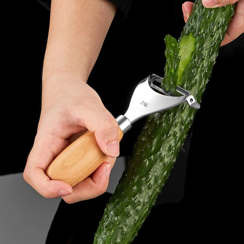 304 nerūdijančio plieno skustuvai su medine rankena Kukurūzų kuliavai Daugiafunkciai Daržovės Vaisiai Tarkavimo pjaustyklė Virtuvės priedas