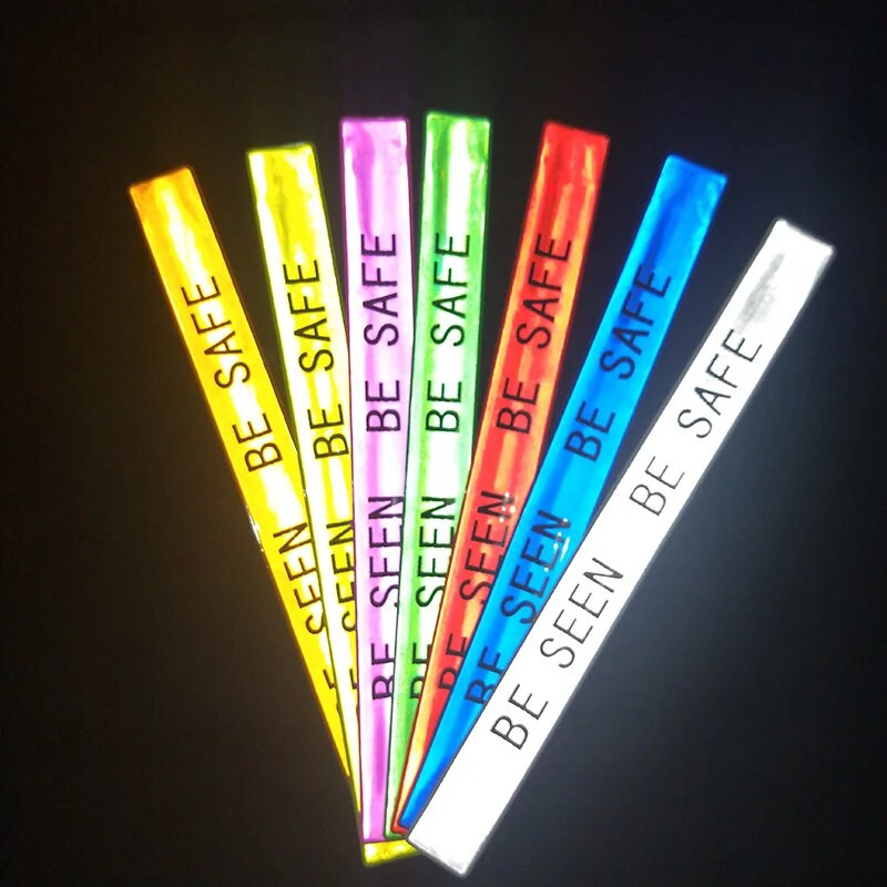 30 cm šviesą atspindinti PVC riešo apyrankė "BE SEEN BE SAFE" Kojų dirželis, skirtas važiuoti dviračiu, saugaus matomumo kelyje