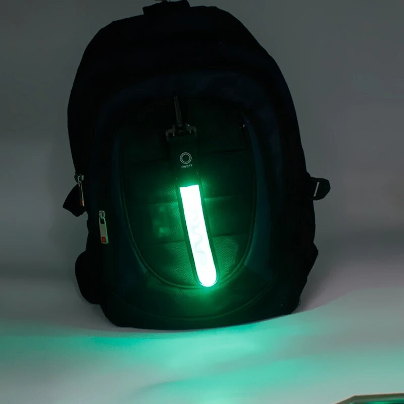 Светодиодна светлина Светлоотразителна лента за колан Спортна безопасност Светлоотразителна каишка Висулка Консумативи на открито Светлоотразителна защитна висулка Каишка за чанта