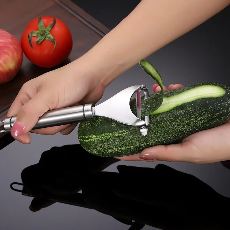 304 Nerūsējošā tērauda mizotājs Daudzfunkcionāls daudzfunkcionāls skuveklis ar iekaramo caurumu Mizošanas nazis Virtuves Dārzeņu un augļu instrumenti