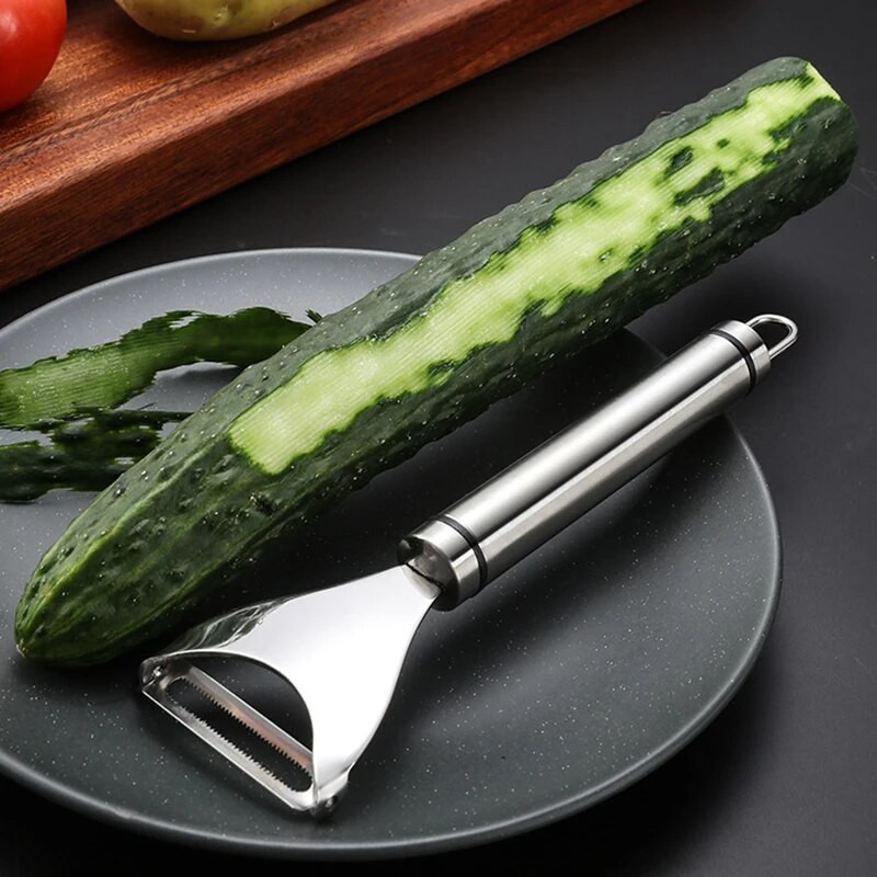 1 tk roostevabast terasest puuvilja-köögiviljakoorija Kaht tüüpi kartuli-porgandi riiv teravate liikuvate teradega köögividin Kodutarvikud