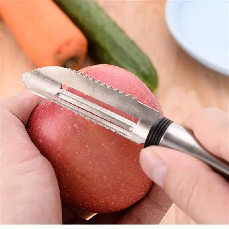 Universalus žuvų nuovirų valiklis ir aštrus skutimo įrankis