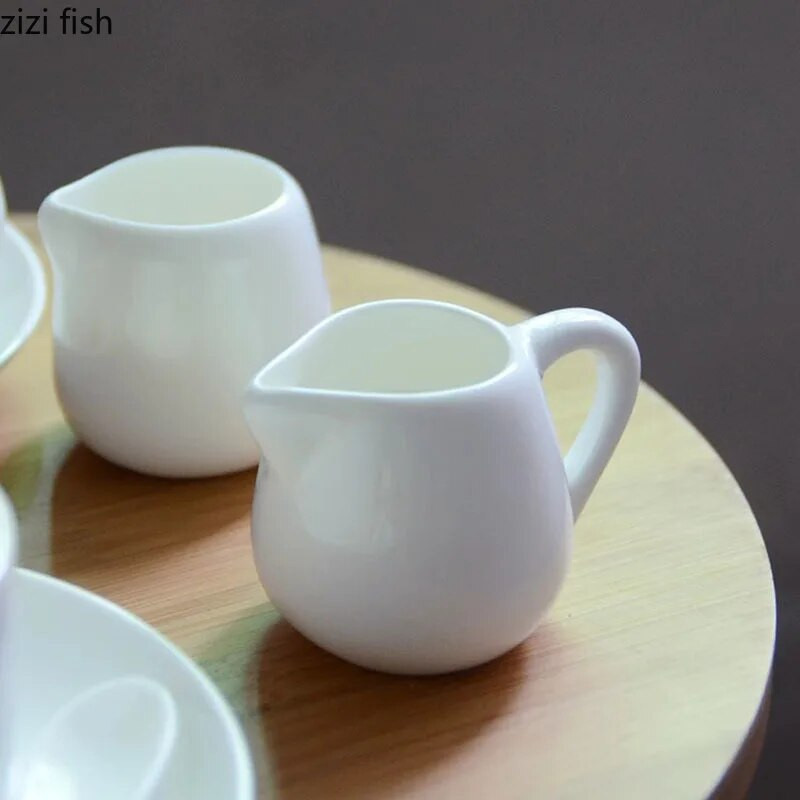 Kreativni keramički mini vrčevi za mlijeko za kavu s ručkom Šalica za mlijeko Limenka za mlijeko Restoran Čamci za sos Čisto bijelo specijalizirano posuđe
