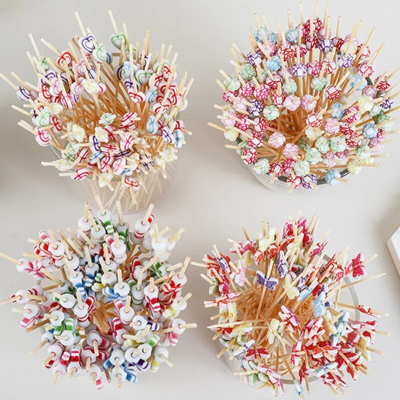 100 db Butterfly eldobható bambusz nyárs Élelmiszer koktél csákány Svédasztalos Gyümölcs Cupcake Villarudak Partiasztal dekorációs kellékek