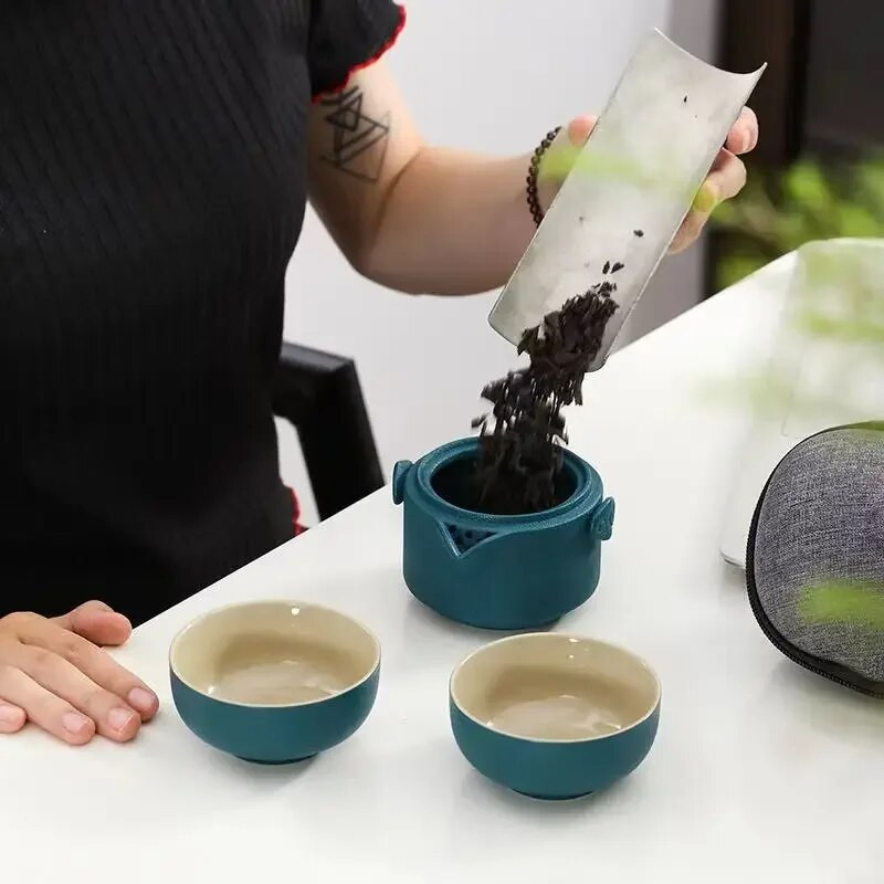 Creative Color Glaze Travel Tea Set 1 чайник 1 чаена чаша Teeware Teware Китайски сервизи за чай Чаши и чаши Gaiwan Керамика и керамика
