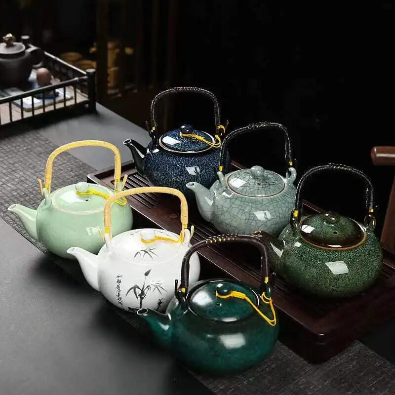 Чайник в ретро китайски стил с повдигаща се греда 650 ml Чаша Чайник за Чайник Чайник Пуер Комплект чаши за чай Чайници Гърне Чайници Сервиз Глина