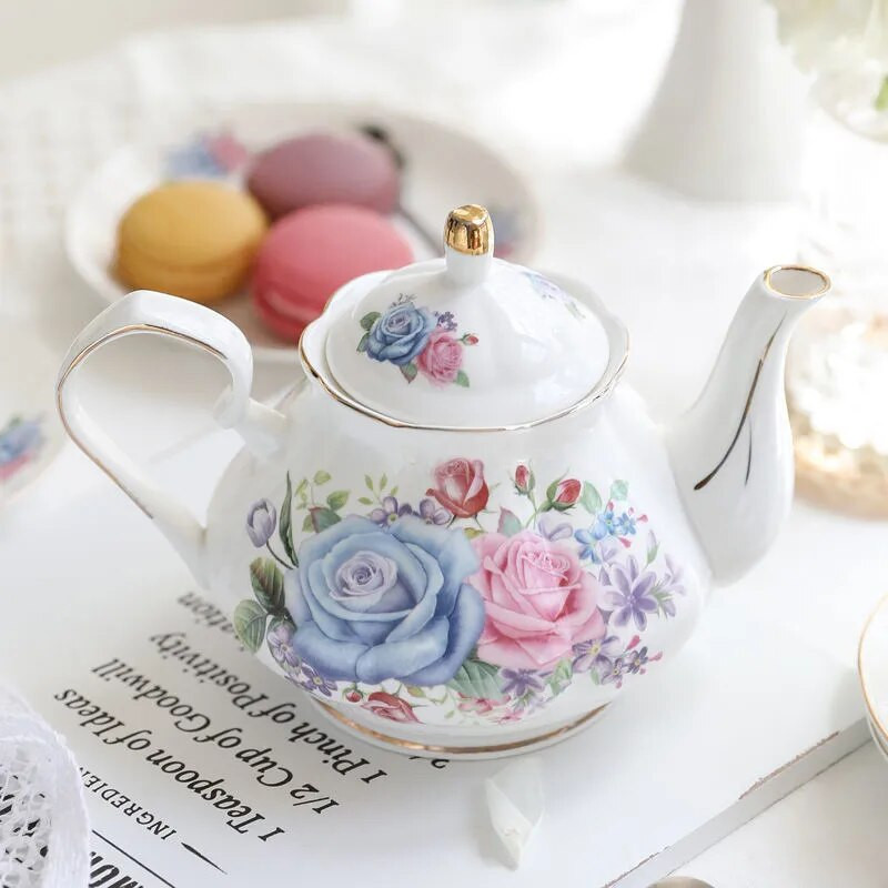 Noble Bone China Teapot 500 ML Pink Camellia Set Posuda za kavu Domaći visokokvalitetni porculanski vrč za kuhanje vode Party Cafe Posuđe za čaj Posuda za čaj Puer