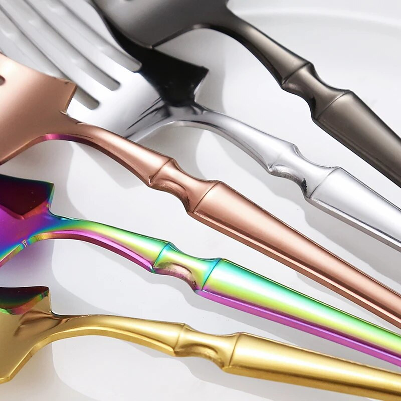 Zlatni set pribora za jelo od 16 komada Vilice Noževi Žlice Posuđe za jelo Može se prati u perilici posuđa Western posuđe od nehrđajućeg čelika Srebrni pribor Vjenčani dar