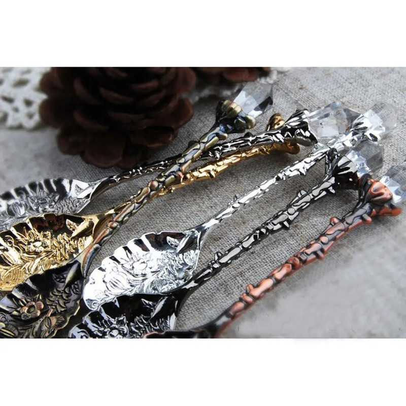 1db ötvözet vintage faragott virág kristály kávé teáskanál fagylalt délutáni tea cukor torta desszert kanál kis ajándék szuvenihez