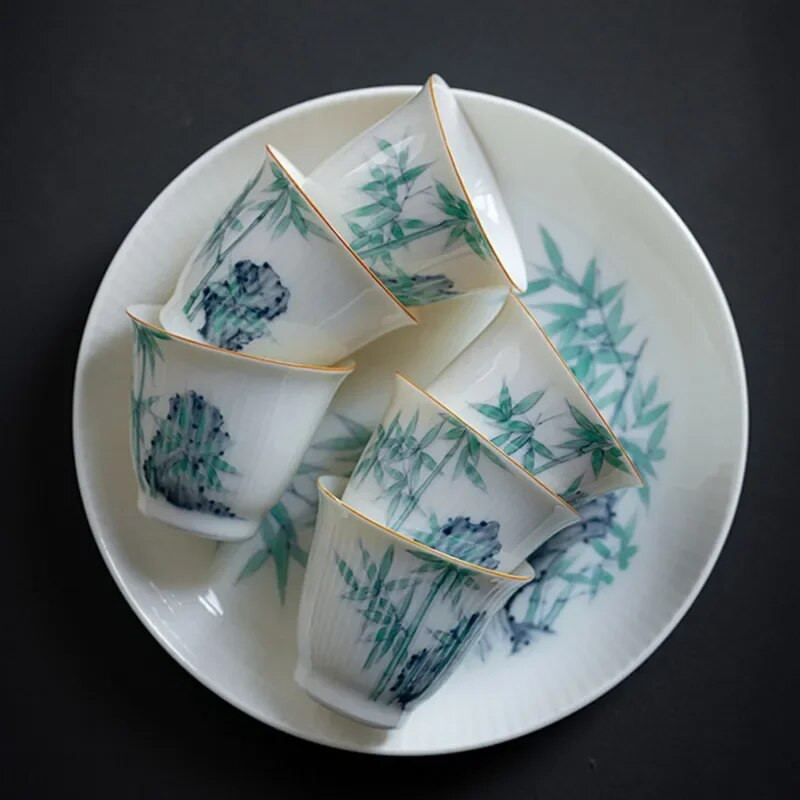 1 бр. Китайска ръчно изработена керамична чаша за чаша за медитация при пътуване Ръчно рисувани бамбукови листа, бяла порцеланова купа за чай Master Cup Чаен комплект