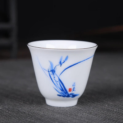 2vnt. Rankomis dažytas baltos porcelianinės plonos padangos arbatos puodelis Jingdezhen keraminis arbatos puodelis Kūrybinės arbatos dovanos namuose Asmeninis vienas puodelis