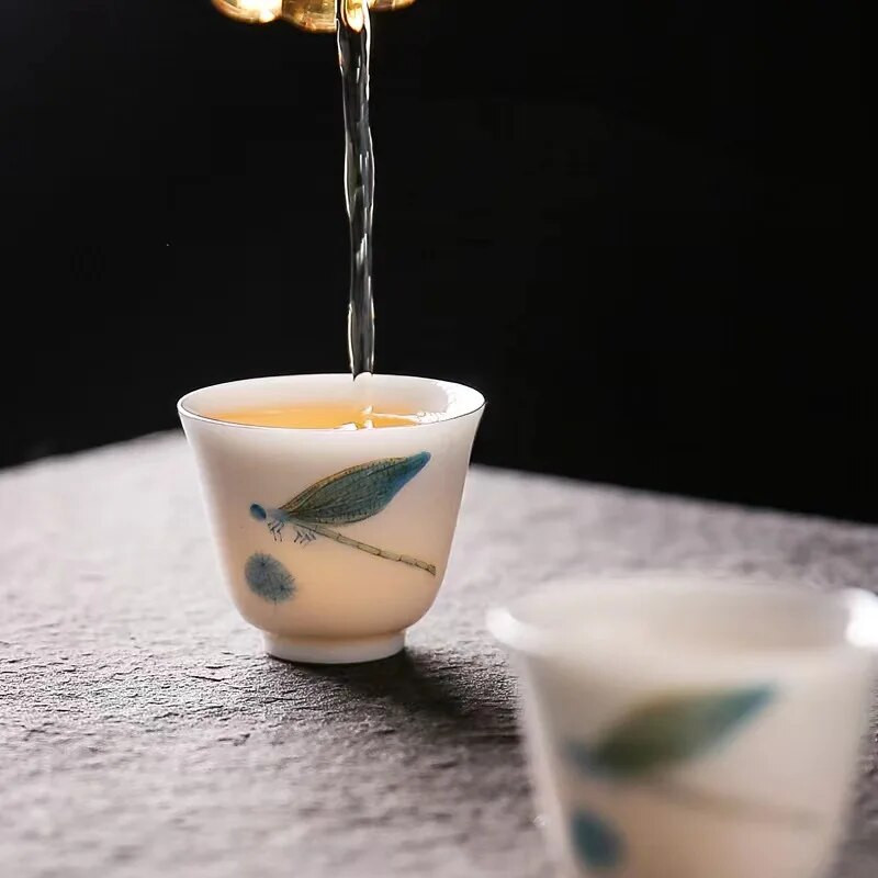 Nefriitvalge keraamiline Dragonfly käsitsi maalitud teetass Majapidamises kasutatav kerge luksuslik Kung Fu teekomplekt Keraamiline külalistetass Hiina tass