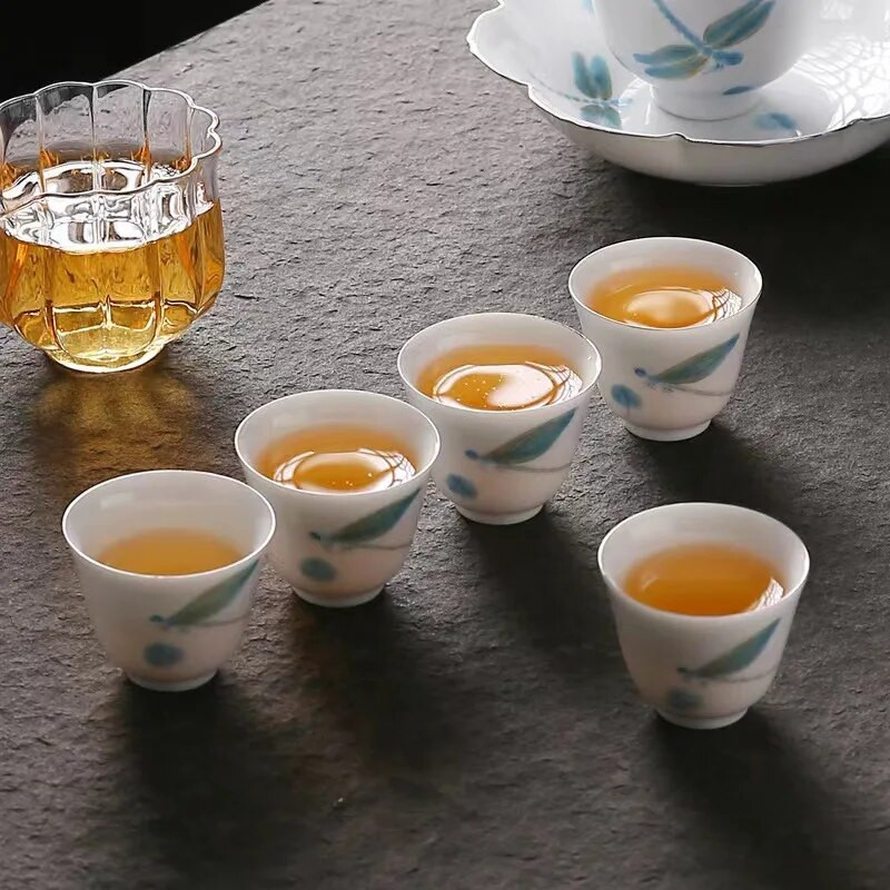 Nefriitvalge keraamiline Dragonfly käsitsi maalitud teetass Majapidamises kasutatav kerge luksuslik Kung Fu teekomplekt Keraamiline külalistetass Hiina tass