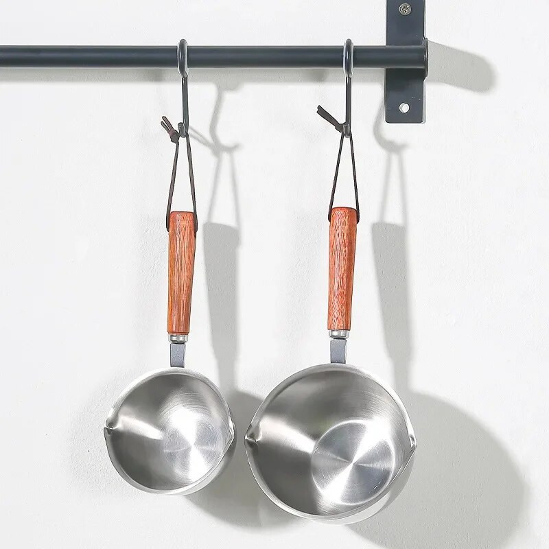 Lonac za ulje od nehrđajućeg čelika s drvenom ručkom 120 ml/200 ml Mini lonac za juhu i mlijeko za prolivenu juhu Kuhinjski alat Kuharski pribor otporan na opekotine