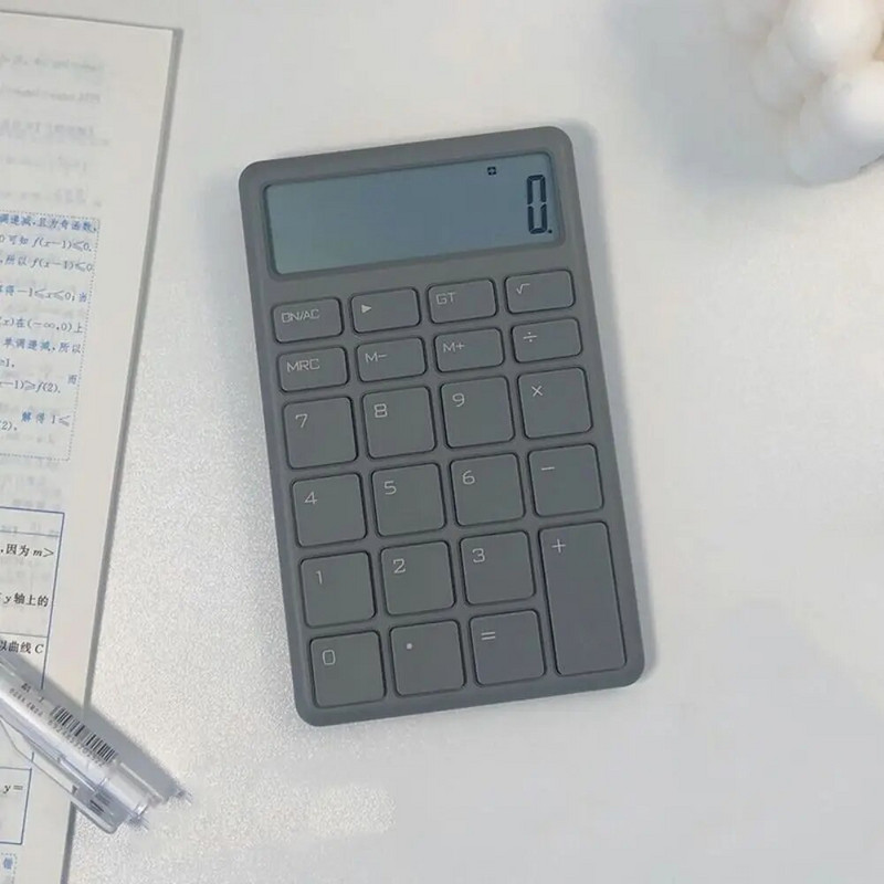 12-kohaline lihtne finantskalkulaator Šokolaadistiilis laiekraan Lihtne õpilaste raamatupidamise kalkulaator Vaikus ABS