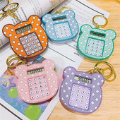 Joc de jucării Bijuterii Pandantiv Calculator electronice de birou Breloc Calculator cu cap de urs Calculator electronic Calculator cu cifre