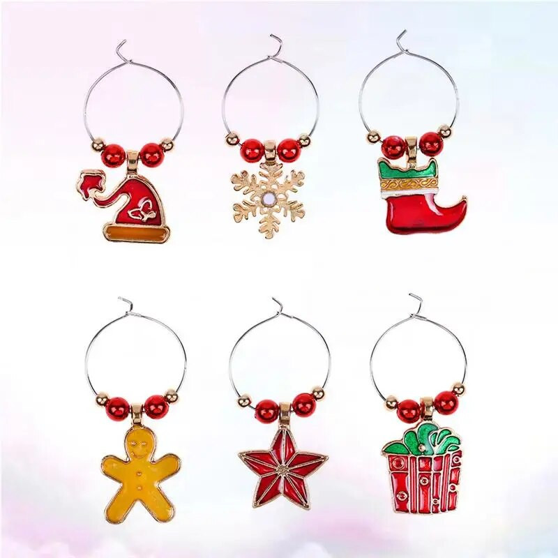 6 vnt. Kalėdų Senelio formos medžio vyno taurės dekoratyviniai žiedai Kalėdų tematikos taurės pakabukas Namų vakarėlio papuošalai