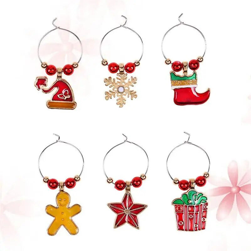 6 vnt. Kalėdų Senelio formos medžio vyno taurės dekoratyviniai žiedai Kalėdų tematikos taurės pakabukas Namų vakarėlio papuošalai