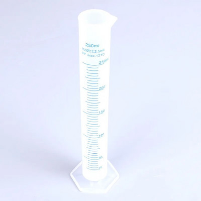 Läbipaistev valge plastikust vedeliku mõõtmise silinder laboritarvikute jaoks, laboritööriistad 10 ml, 25 ml, 50 ml, 100 ml, 250 ml, 500 ml