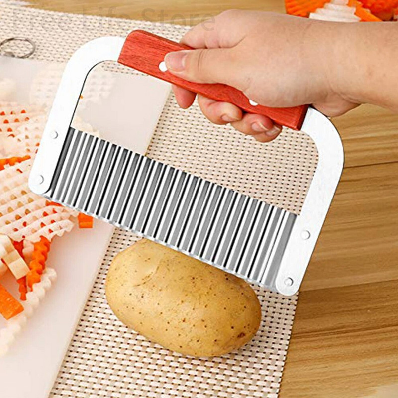 Nerūdijančio plieno bulvių pjaustyklė Didelio našumo banguotų raukšlių pjaustymo įrankiai su medine rankena daržovių pjaustyklės Virtuvės įrankiai