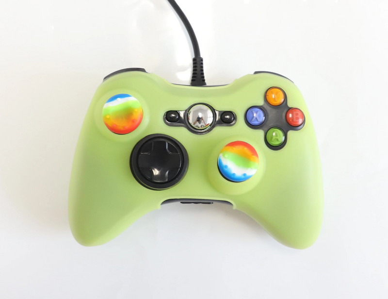 Silikona aizsargājošais apvalks Xbox 360 spēļu pults gumijas apvalkam Xbox 360 kontrolierim + 2 īkšķu satvērēju vāciņi