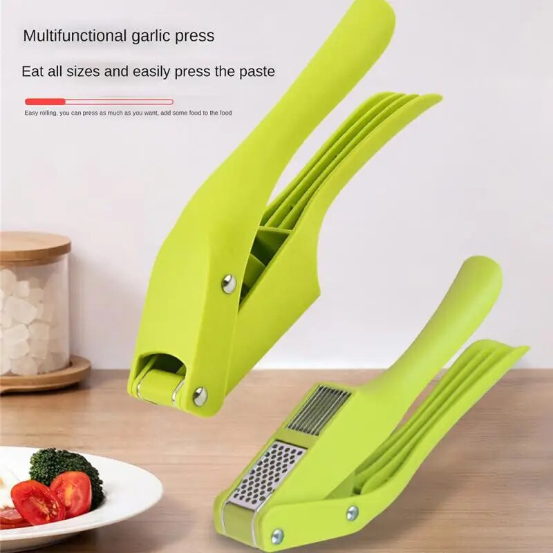 Multifunktsionaalne küüslaugu ingveripressi käeshoitav lihvimismasin roostevabast terasest kujuga köögirullipurusti köögiviljatööriist