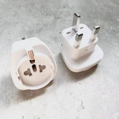 3 kontaktų JK ir ES kištuko adapteris kintamosios srovės maitinimo kištukas su įžemintu universaliu kelioninio maitinimo įkroviklio adapteriu JK KIŠTUKAS