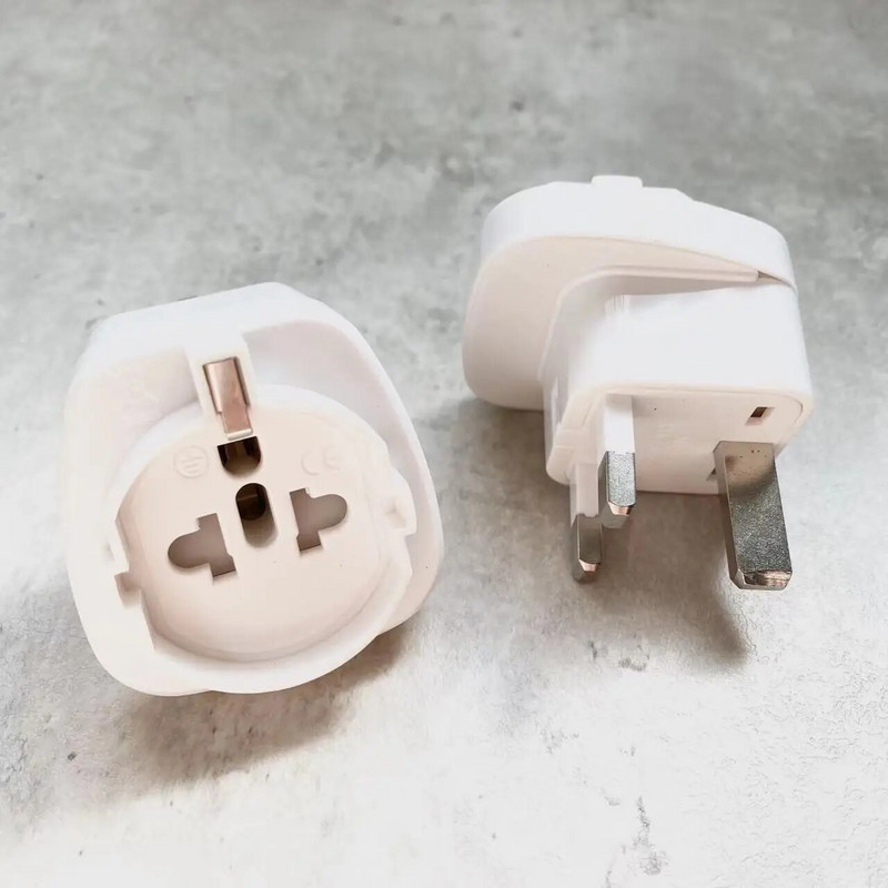 3 kontaktų JK ir ES kištuko adapteris kintamosios srovės maitinimo kištukas su įžemintu universaliu kelioninio maitinimo įkroviklio adapteriu JK KIŠTUKAS