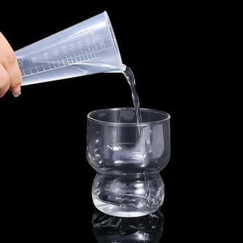 50/100 ML Пластмасова триъгълна мерителна чаша Прозрачна градуирана мерителна чаша Чаша за смесване на бои Лабораторно оборудване Кухненски инструмент