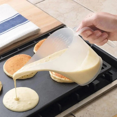 1/2 vnt. plastikinis matavimo ąsočio puodelis su antgaliu