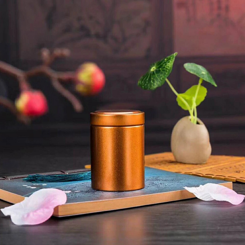 3 spalvų pasirinkimas Nešiojamam kvapui nepralaidžiam metaliniam žolelių konteineriui arbatos talpyklai