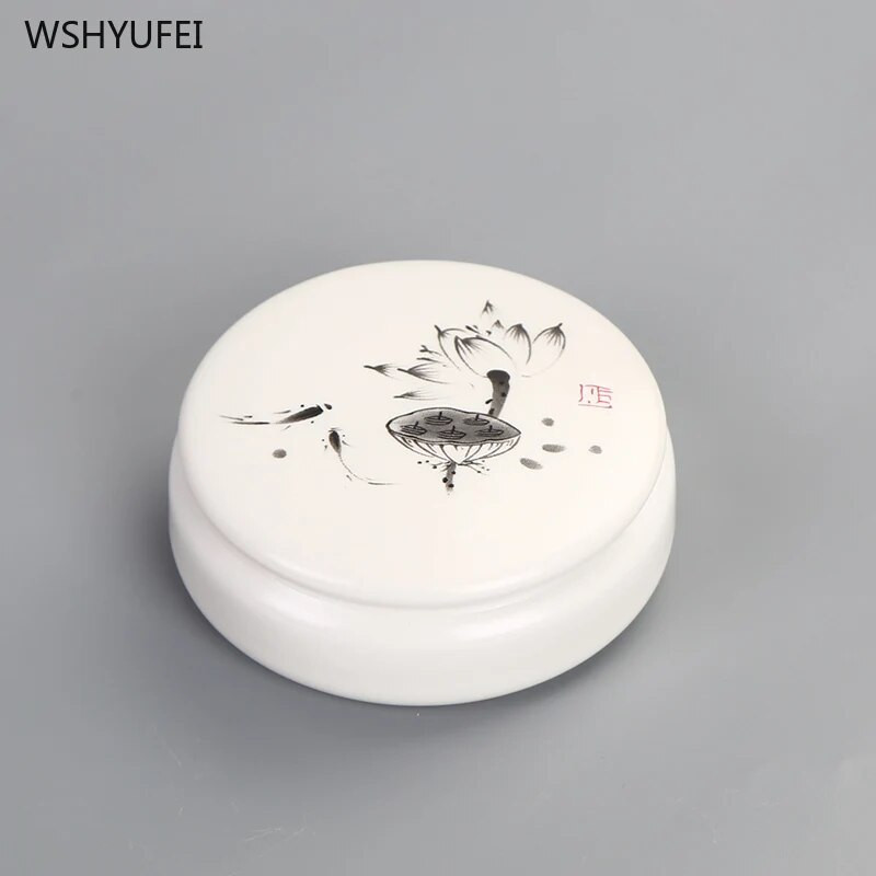 Baltos gėlės mažos keramikos namai Ganoderma lucidum arbata kavos pupelės sausainiai saldainiai sandariai uždarytos skardinės tabletės milteliai keraminė laikymo talpa