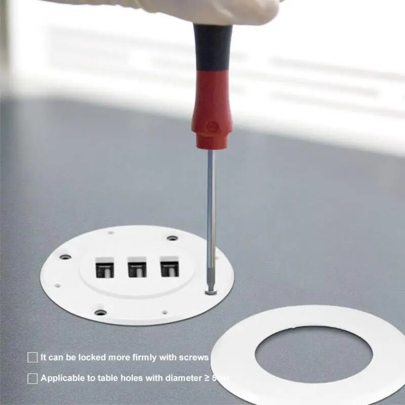 1/3 vnt. 3-in-1 USB 2.0 šakotuvas darbalaukis, įdėtasis stebulės šakotuvas Kompiuterio stalas Vienas vilkimas Trys skirstytuvas baltas USB2.0 skaitymo duomenų linijos skirstytuvas