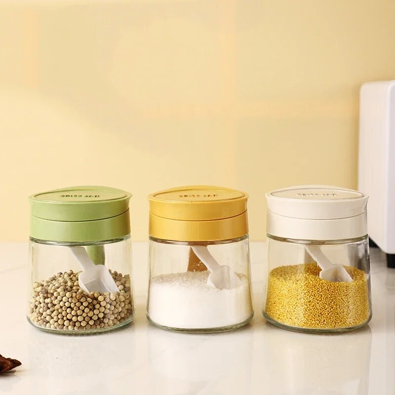 Stiklinis prieskonių indas Apverčiamas druskos plaktuvas Buitinė prieskonių dėžutė su šaukšteliu Virtuvinis druskos indas