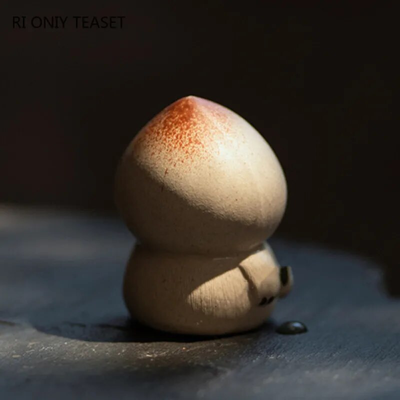 „Panda“ arbatos gyvūnėlis su persikų kepure Persikų modelio papuošalai „Yixing“ purpurinė molio arbata Pet Arbata figūrėlė Amatai „Kiniškos sėkmės“ arbatos rinkinys