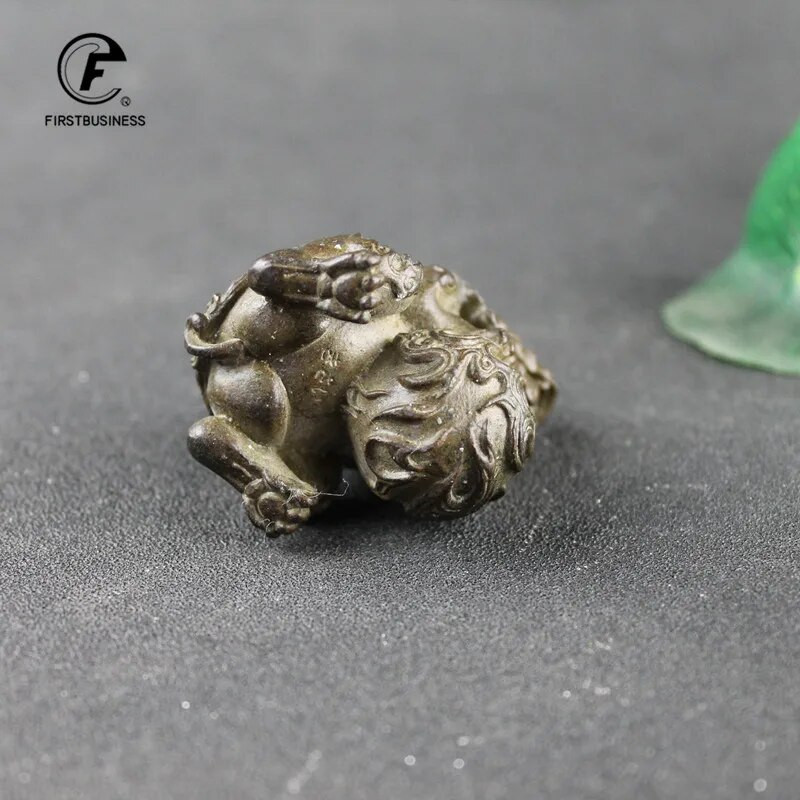Tiszta réz Pixiu Dísz Lucky Feng Shui Dekorációk Kézművesség Bronz Állat Miniatűr figura Otthoni irodai dekorációs kiegészítők