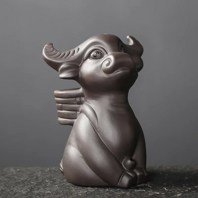 Kūrybiškumas Purpurinio molio vandens purškalas arbata Naminiai gyvūnai Rankų darbo galvijų statulos papuošalai Staliniai amatai Kinietiškos arbatos dekoravimo priedai