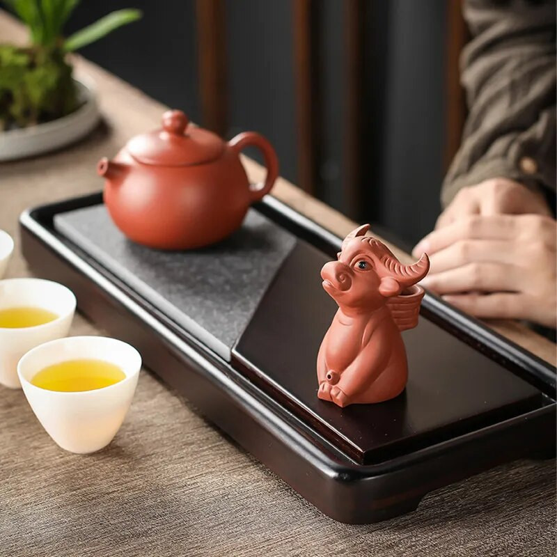 Kūrybiškumas Purpurinio molio vandens purškalas arbata Naminiai gyvūnai Rankų darbo galvijų statulos papuošalai Staliniai amatai Kinietiškos arbatos dekoravimo priedai