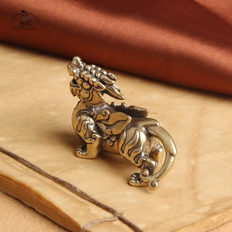 Žalvaris Mitinis žvėris PIXIU Miniatiūros Figūrėlės Retro varinis Gyvūnas Kirin Maža Statulėlė Stalinio stalo puošmena Priedai Ornamentas