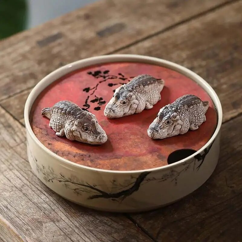 Arbata Pet Puikus meistriškumas Išskirtinis subtilus imituotas dekoratyvinis purpurinis molis rankų darbo krokodilo arbatos figūrėlė tiekiama namų apyvokos reikmėms