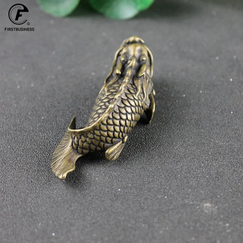 Tvirtas varis drakonas Arowana feng shui papuošalai vintažiniai žalvario laimės gyvūnų figūrėlės Namų dekoras Kambario rašomojo stalo papuošalai Arbatos gyvūnėlis