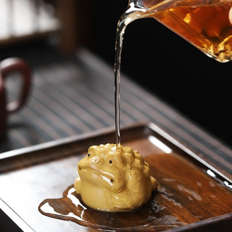 Kinijos butikas Violetinė molio arbata Naminių gyvūnėlių talismanas Auksinės rupūžės arbata figūrėlės Papuošalai Rankų darbo amatai Arbatos rinkinio dekoravimo priedai