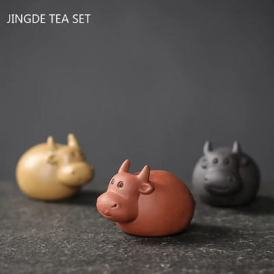 1 buc. Mini vârfurile degetelor lucrate manual, ceai de argilă violet pentru animale de companie, statuie drăguță de bovine, ornamente, accesorii de decorare a mesei de ceai, articole de artizanat